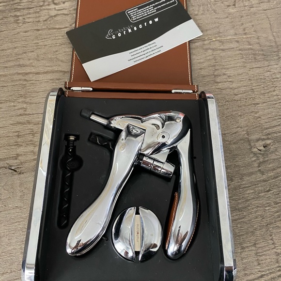 Rabbit Corkscrew VIP Edition Leather-Bound, Saddle Brown - Picture 4 of 6